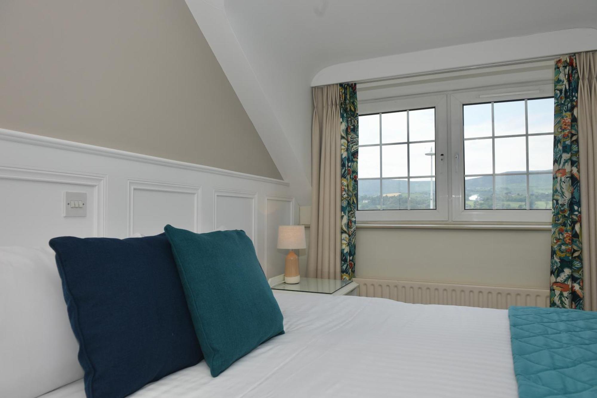 וורנפוינט The Lough & Quay Accommodation Town Centre מראה חיצוני תמונה