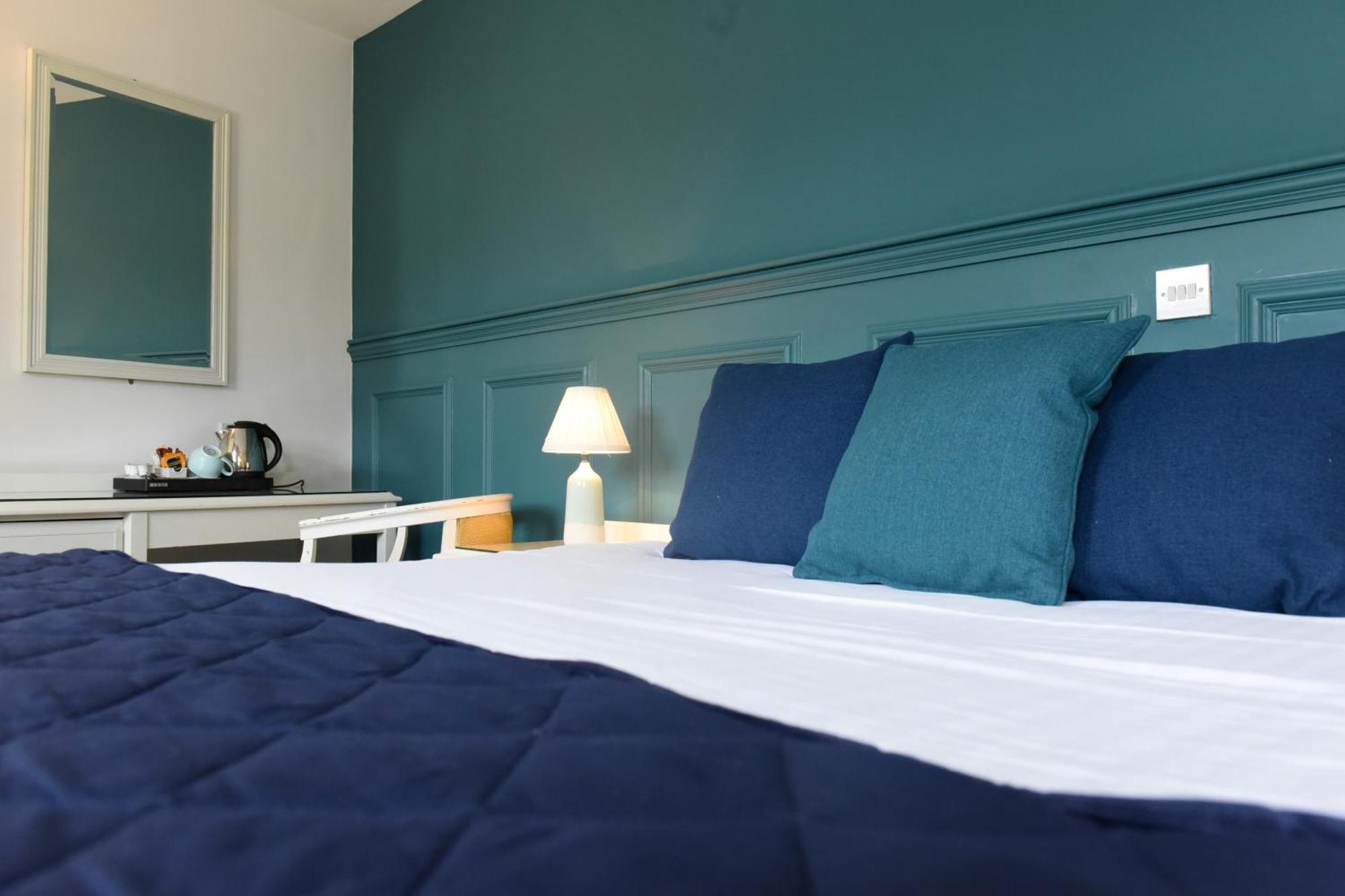 וורנפוינט The Lough & Quay Accommodation Town Centre מראה חיצוני תמונה
