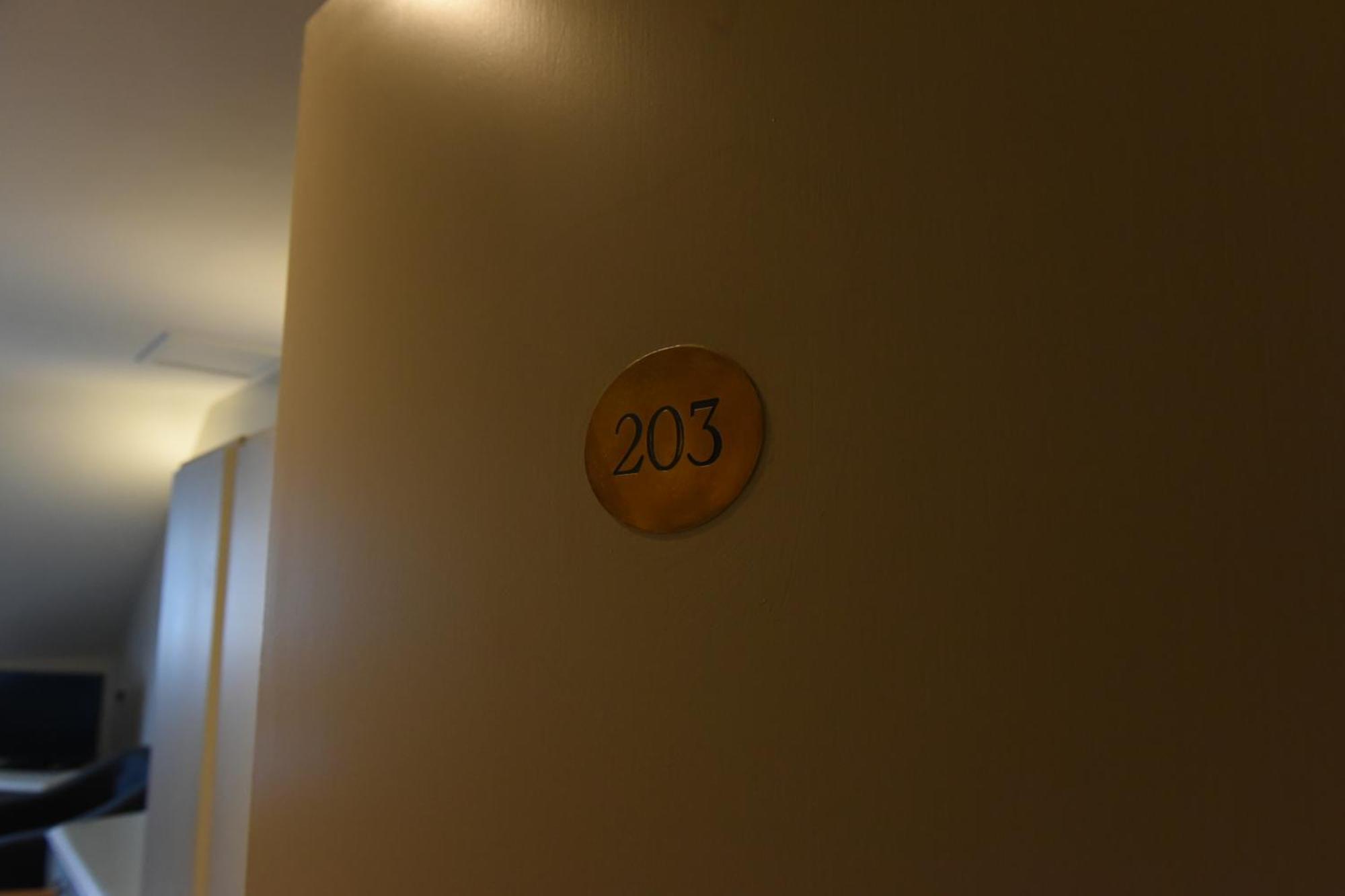וורנפוינט The Lough & Quay Accommodation Town Centre מראה חיצוני תמונה