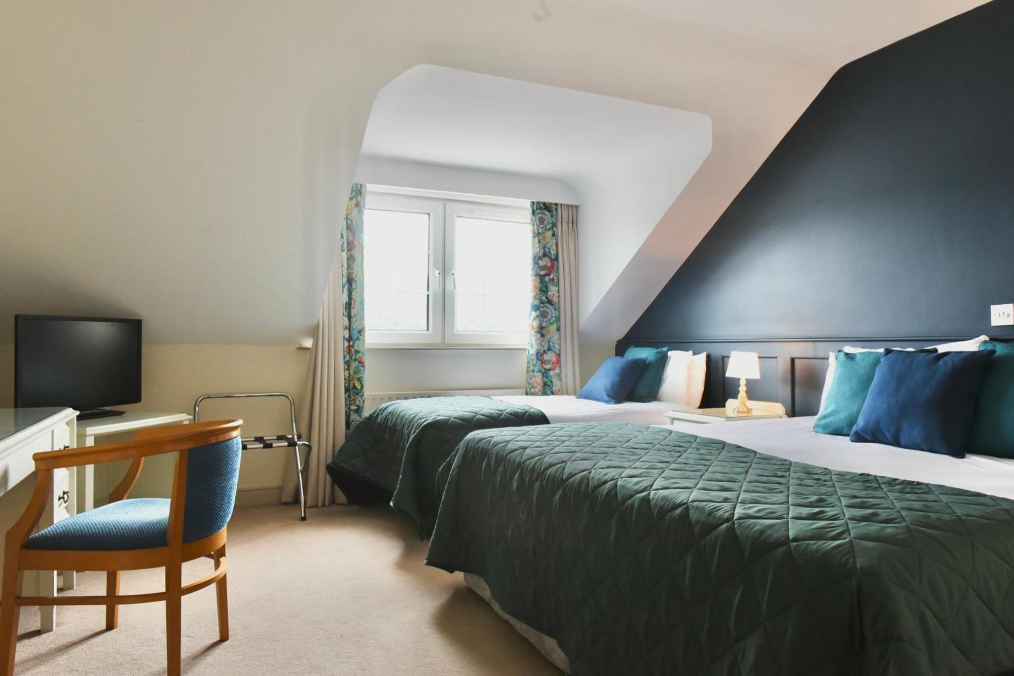 וורנפוינט The Lough & Quay Accommodation Town Centre מראה חיצוני תמונה