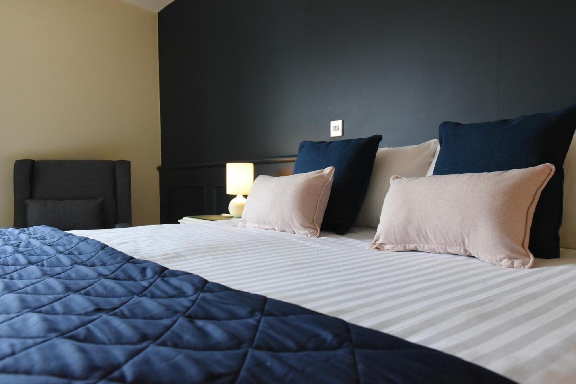 וורנפוינט The Lough & Quay Accommodation Town Centre מראה חיצוני תמונה