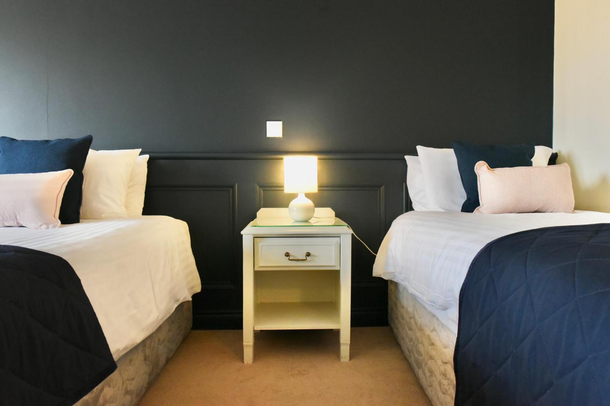 וורנפוינט The Lough & Quay Accommodation Town Centre מראה חיצוני תמונה