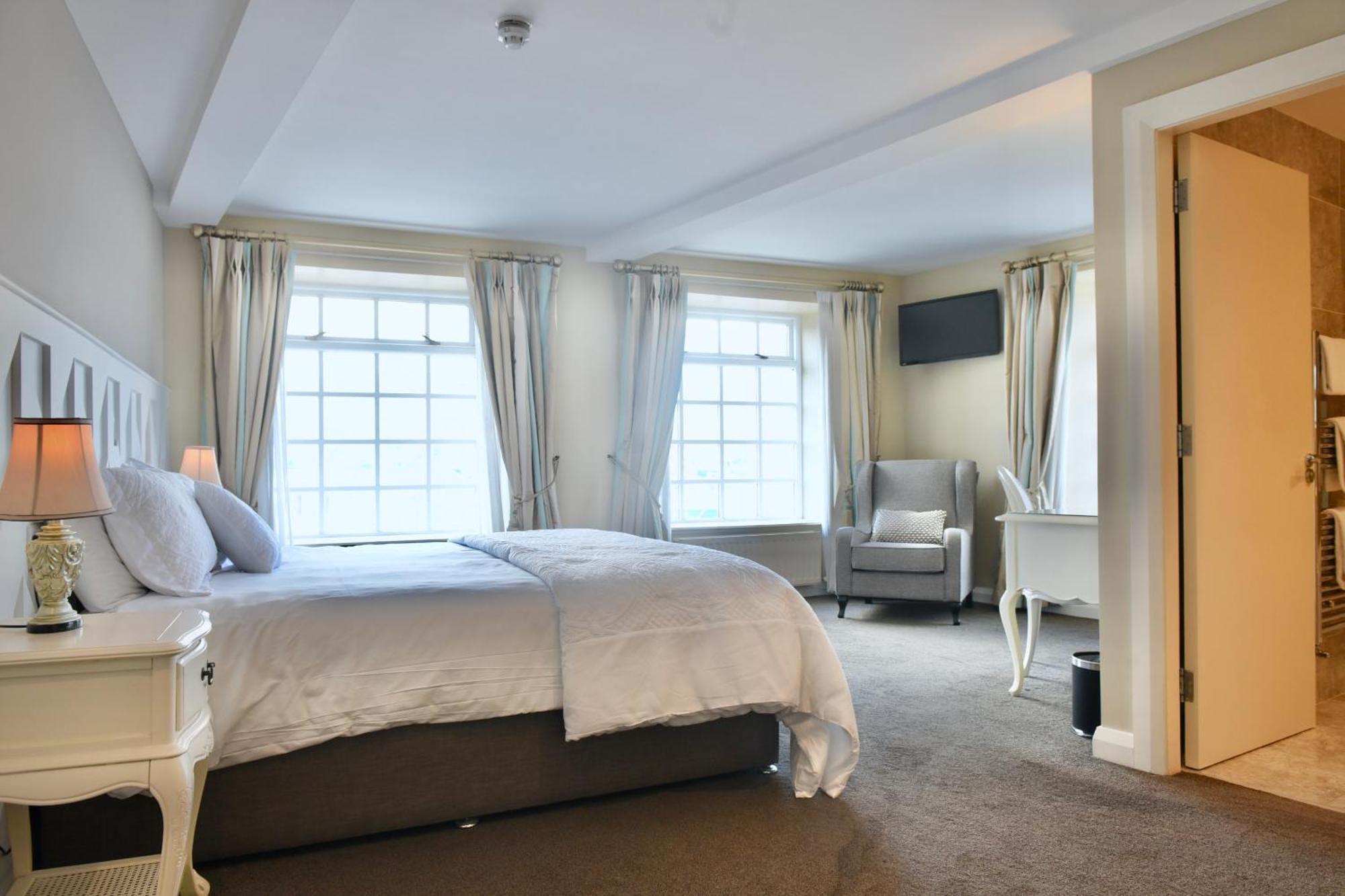 וורנפוינט The Lough & Quay Accommodation Town Centre מראה חיצוני תמונה